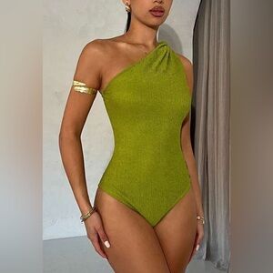 SHEIN One-Shoulder Green Ribbed Bodysuit – Size L – Stretchy & Chic
